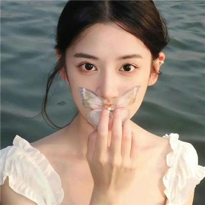 通灵少女奇遇记