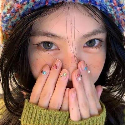 桃脸泪痕